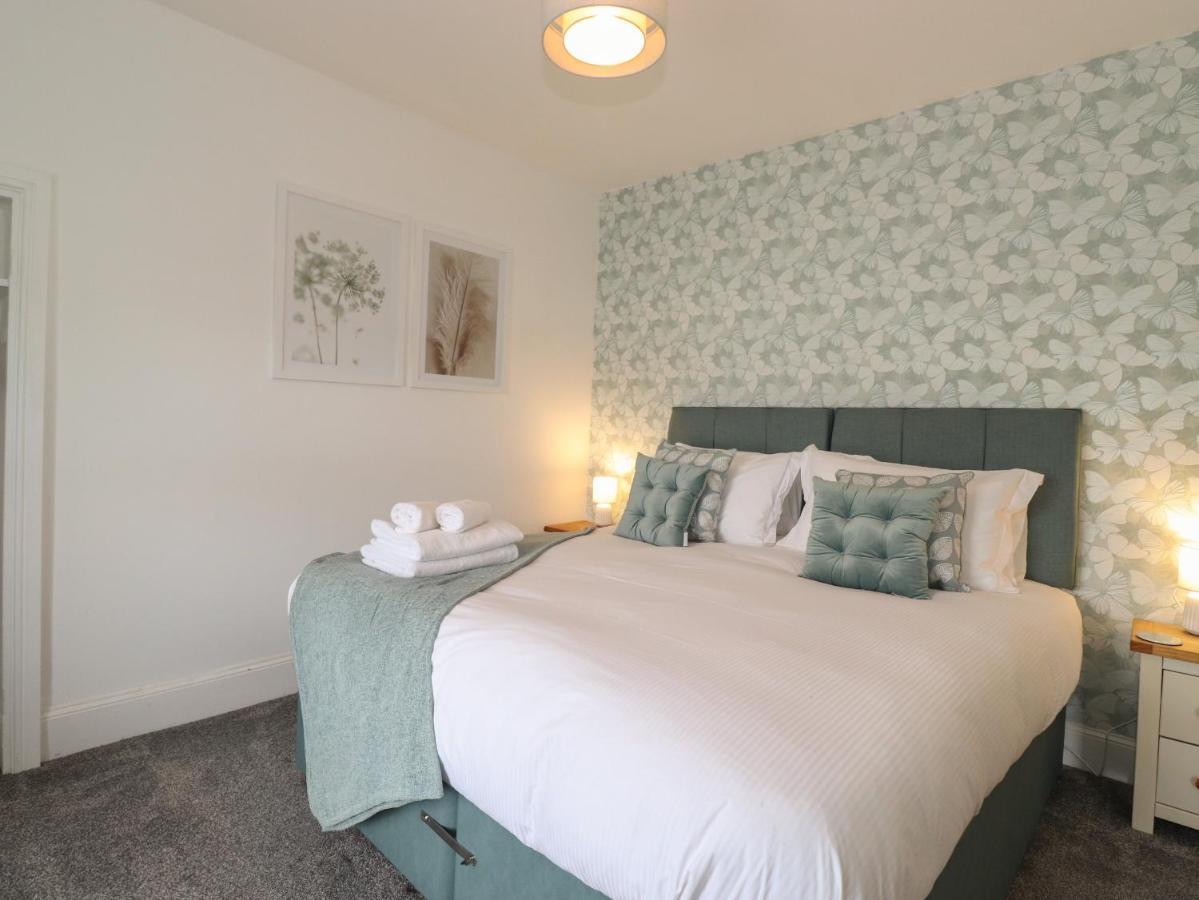 Aryelle House Villa Kendal Bagian luar foto